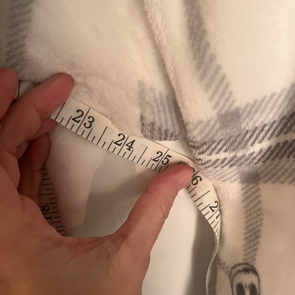 ‼️5/$25 SALE‼️Nightmare Before Christmas button up fleece shirt size XL - Picture 5 of 7